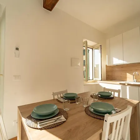 Lägenhet A Due Passi Dal Mare Imperia