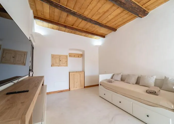 A Due Passi Dal Mare