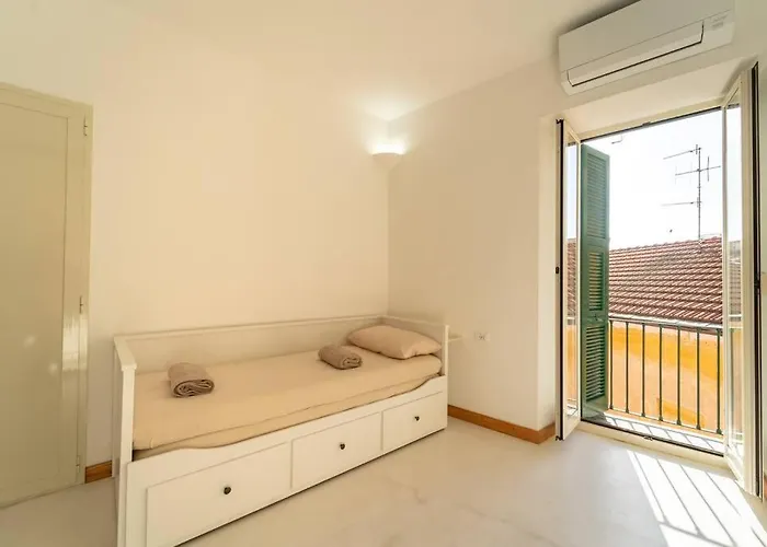 A Due Passi Dal Mare *